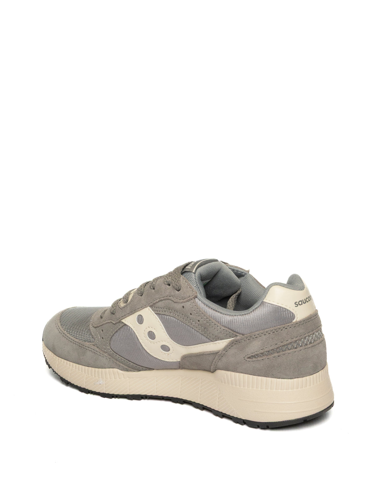 Sneaker in camoscio grigio Saucony vista dal retro con dettaglio tallone e intersuola